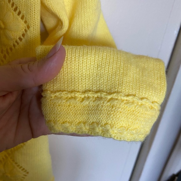 Vintage Yellow Cardigan // Women's Size medium - Picture 5 of 7